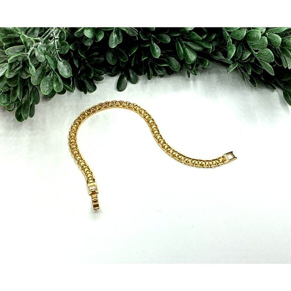 Gold Tone Chain Bracelet With Secure Clasp - Picture 7 of 7